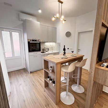 Dmm Apartments Tivat Zewnętrze zdjęcie