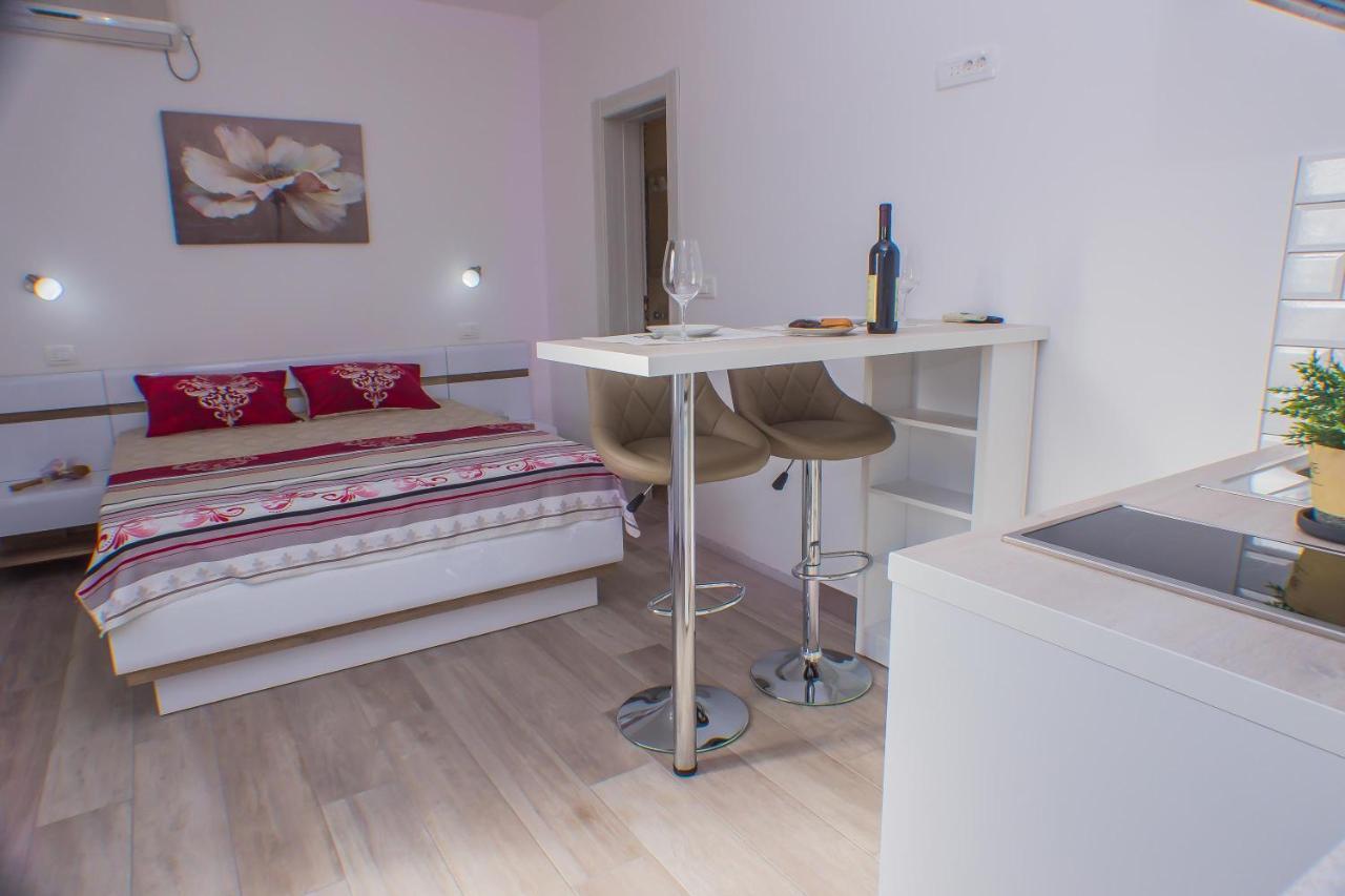 Dmm Apartments Tivat Zewnętrze zdjęcie