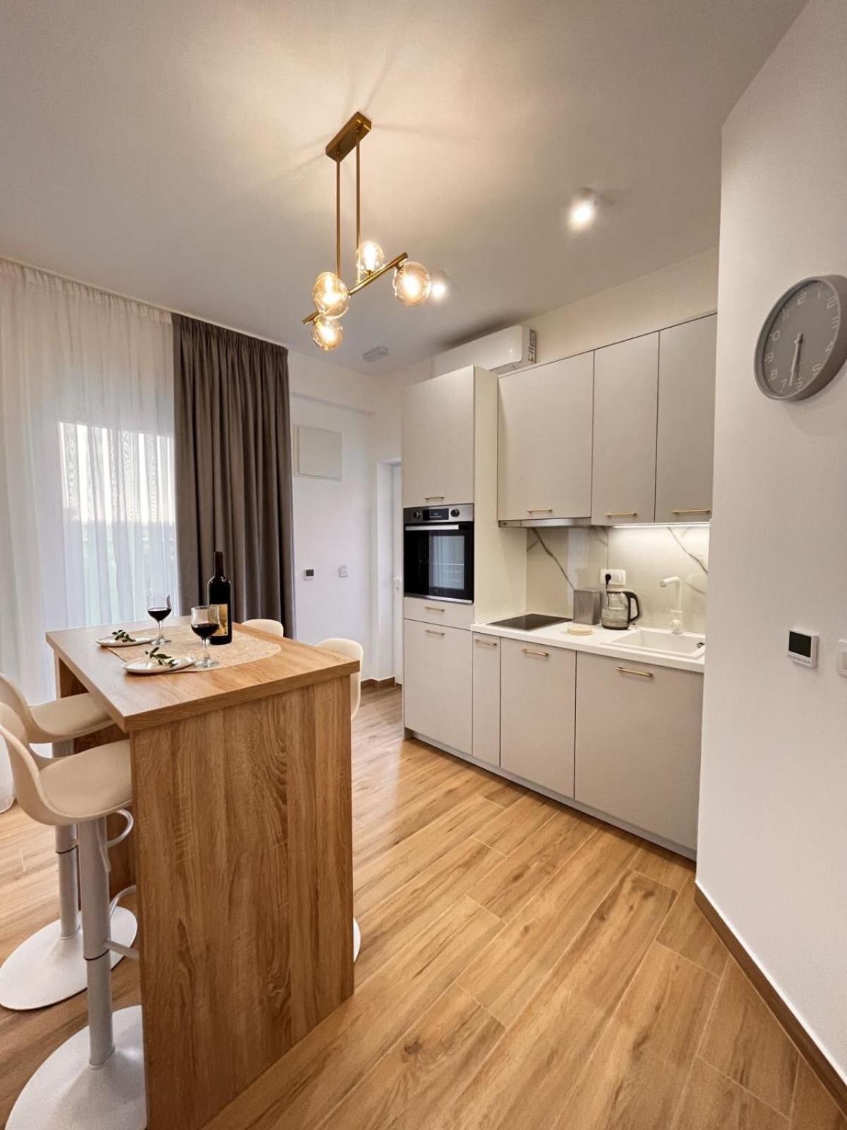Dmm Apartments Tivat Zewnętrze zdjęcie